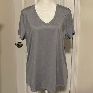 90 Degree by Reflex Short Sleeve Shirt Women’s Size L Gray Color.